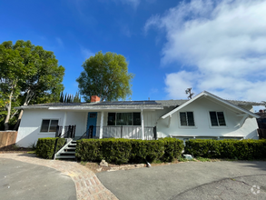 Building Photo - 405 Beaumont Dr