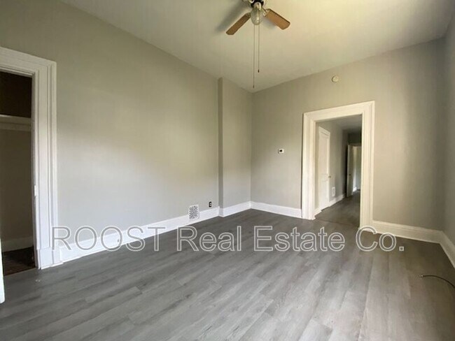 Foto del edificio - 902-904 1/2 S Limestone St.