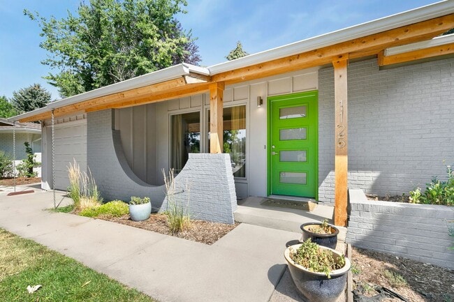 Building Photo - Adorable 3 bedroom 3 bathroom near PVH