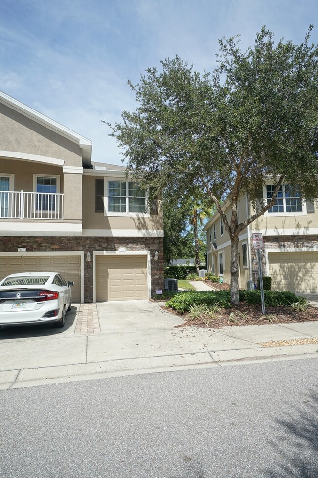 Foto del edificio - 2 Story Condo in gated community at Schoon...