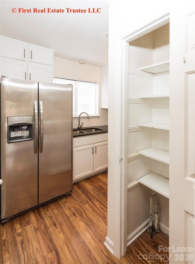Building Photo - 7930 Charter Oak Ln