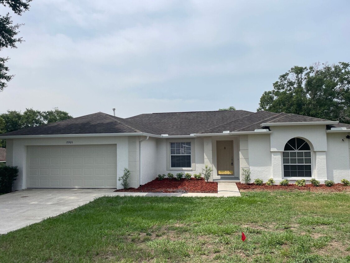Foto principal - 4Br/ 2Bath Home In Clermont - Available Now!