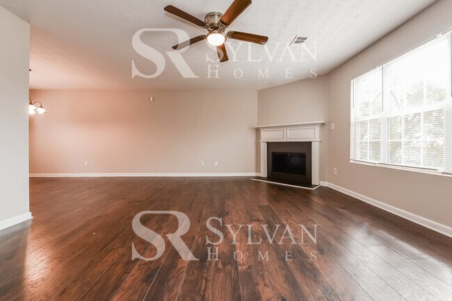 Foto del edificio - 2053 Oak Terrace Dr SE
