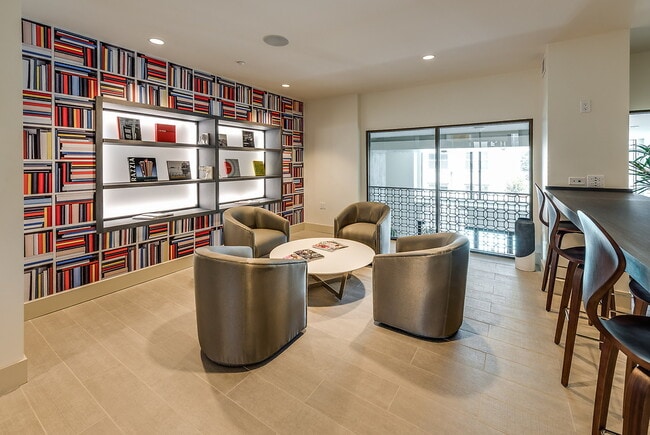 Building Photo - Epic