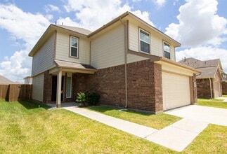 Building Photo - 24226 Avogadro Dr