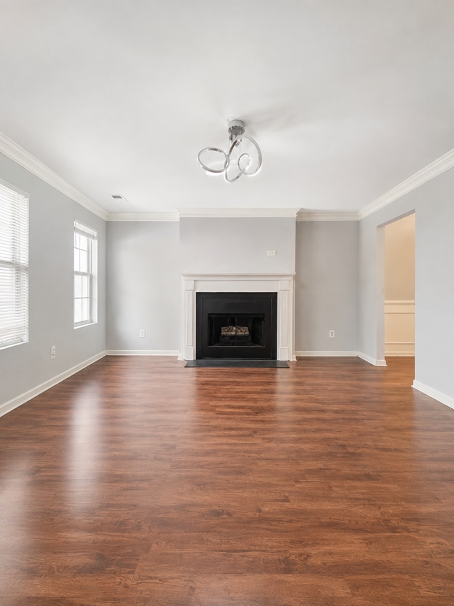 Building Photo - 3270 Stratton Ln