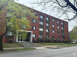 Building Photo - Hilltop Garden Apartments