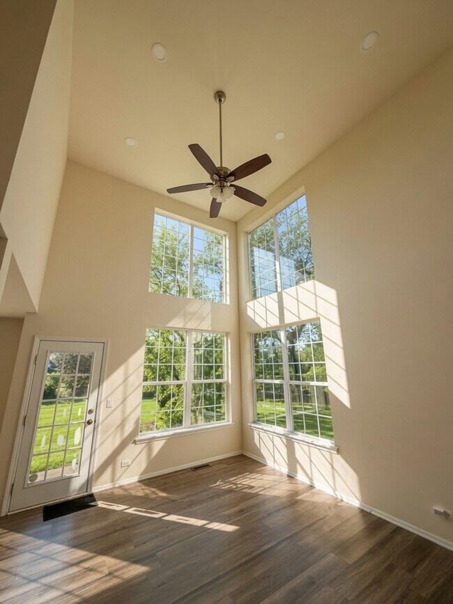 Foto del edificio - 1334 Filly Ln