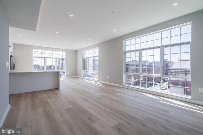 Foto del edificio - 2401 Washington Ave