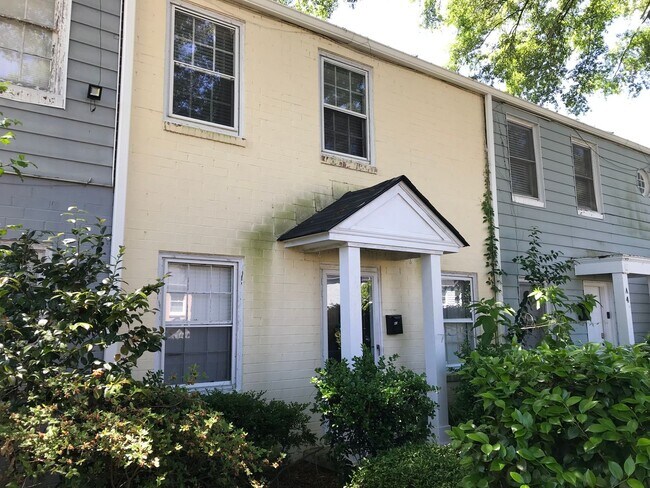 Foto del edificio - 801 Monte Sano Avenue #A3 - Summer Place