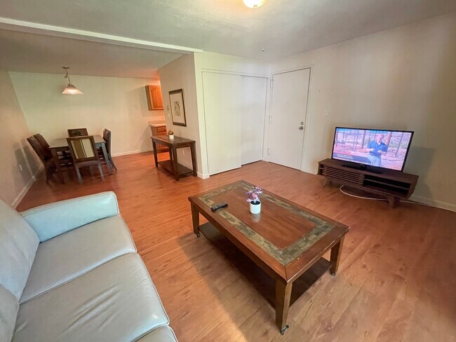 Foto del edificio - 8 Post Oak Ln