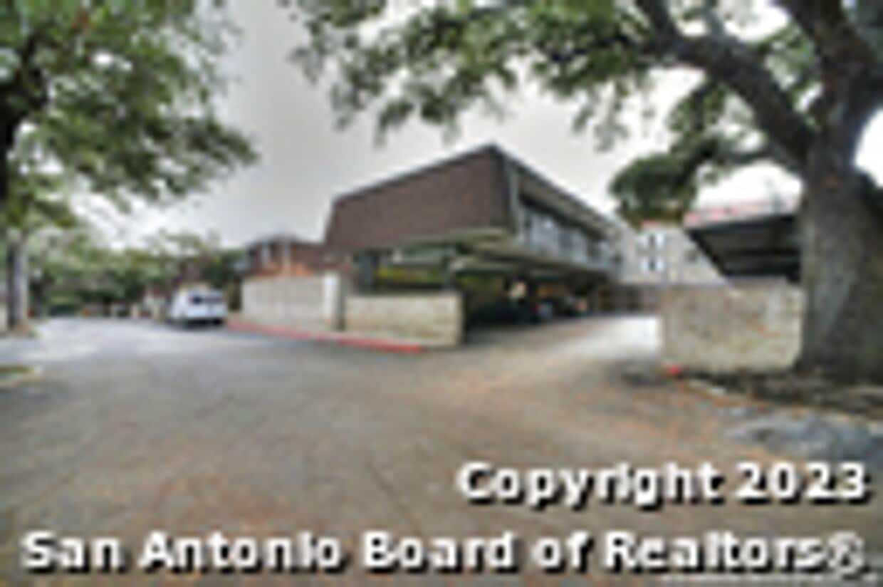 Foto principal - 1045 Shook Ave