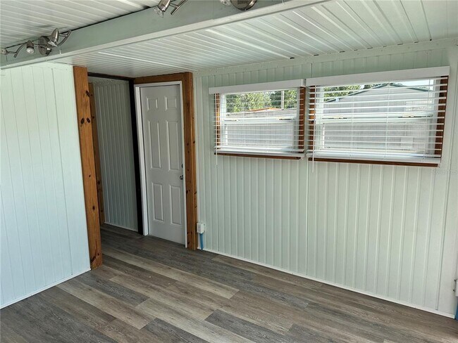 Building Photo - 2741 FL-44