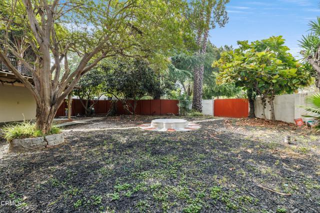 Foto del edificio - 3836 Laurel Canyon Blvd