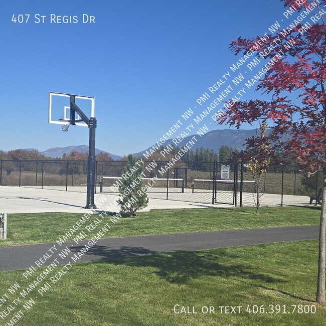 Foto del edificio - 407 St Regis Dr