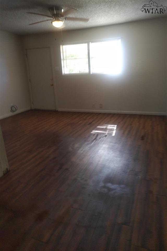 Building Photo - 3020 Stearns Ave