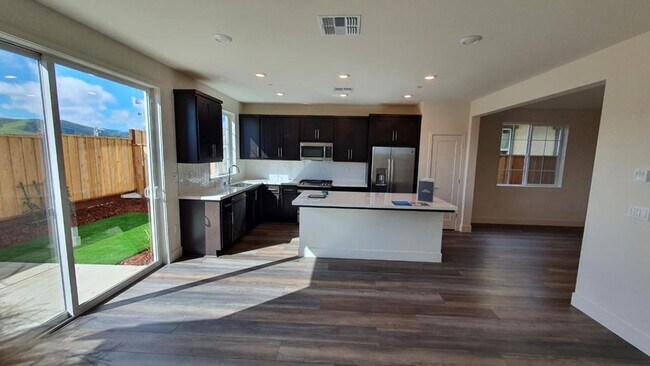 Foto del edificio - Coming Soon in Tracy Hills