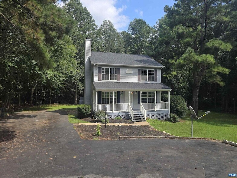 Foto principal - 259 Spring Oaks Ln
