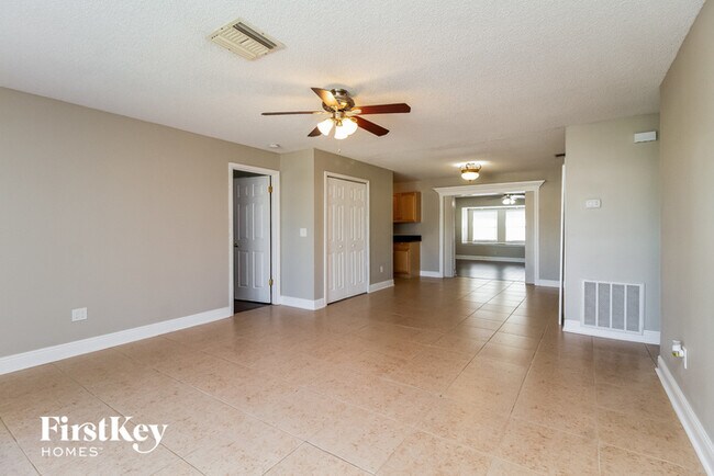 Foto del edificio - 11107 Finchley Pl