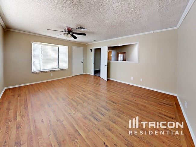 Building Photo - 3959 Monja Cir