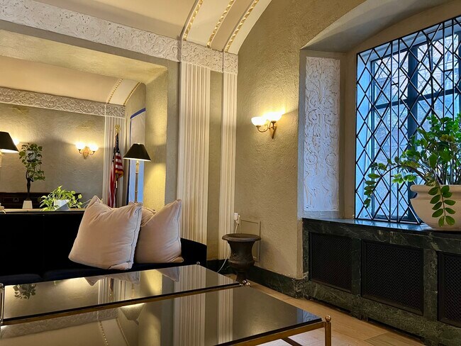 Foto del edificio - 2032 Belmont Rd NW