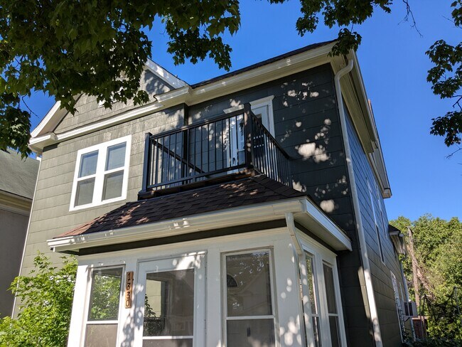 Foto del edificio - 1330 Monroe St NE