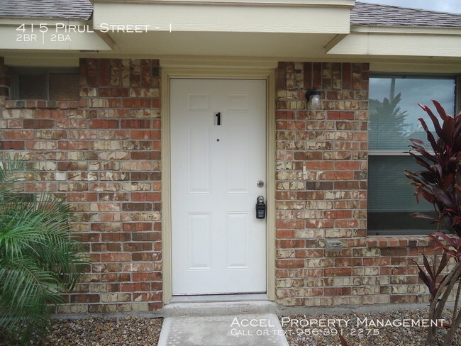 Building Photo - $250 off 1st month's Rent Move-in special