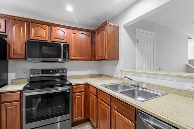 Building Photo - 8106 Silent Creek Dr