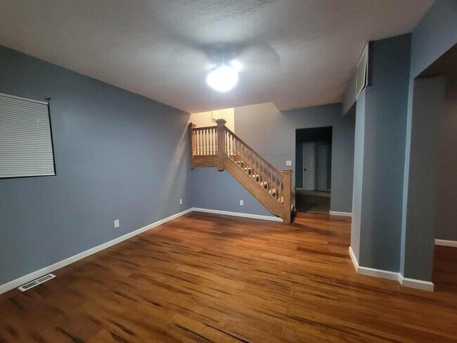 Building Photo - Rehabbed Single Family in Dayton!