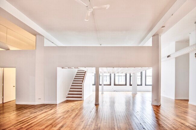 Foto del edificio - 1278 N Milwaukee Ave