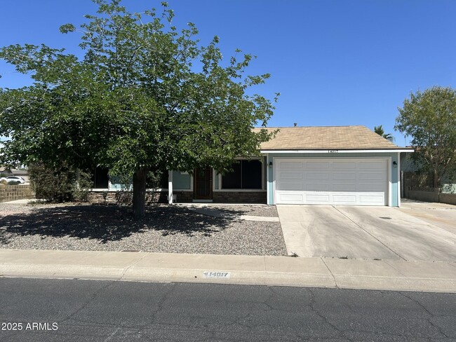 Building Photo - 14017 N 38th Dr