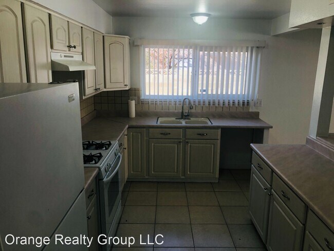 Foto del edificio - 4 br, 2 bath House - 4382 El Cholo Way