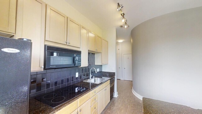 Building Photo - 250 S Martin Luther King Blvd