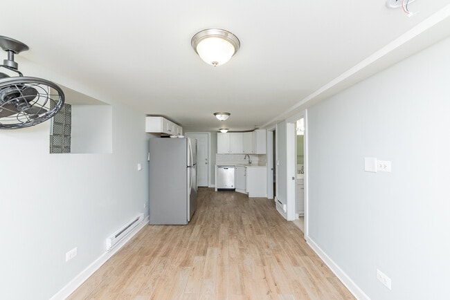 Building Photo - 1431 W Flournoy St