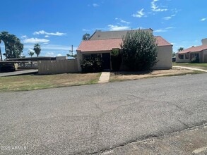 Building Photo - 6316 N 47th Ave