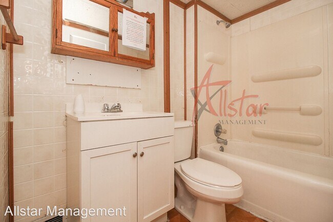 Building Photo - 3 br, 1 bath House - 3439 North Ave