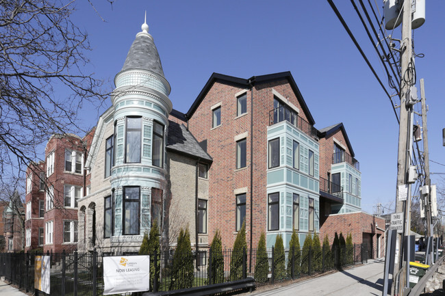 Foto del edificio - 1418 W Addison St