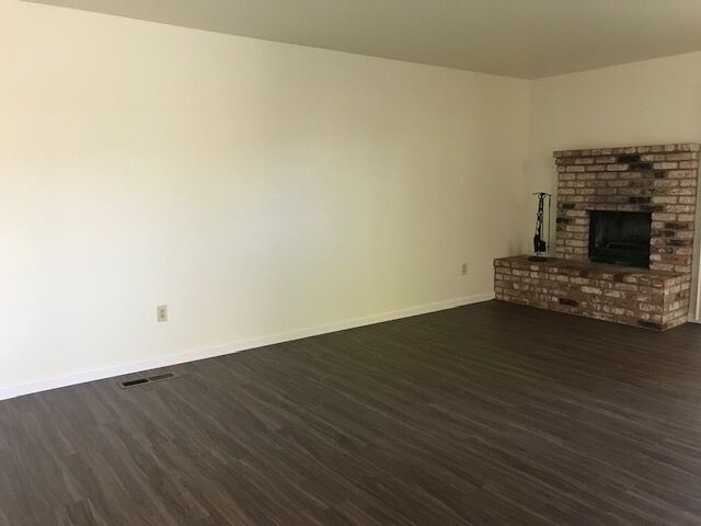 Foto del edificio - 2791 McBride Ln