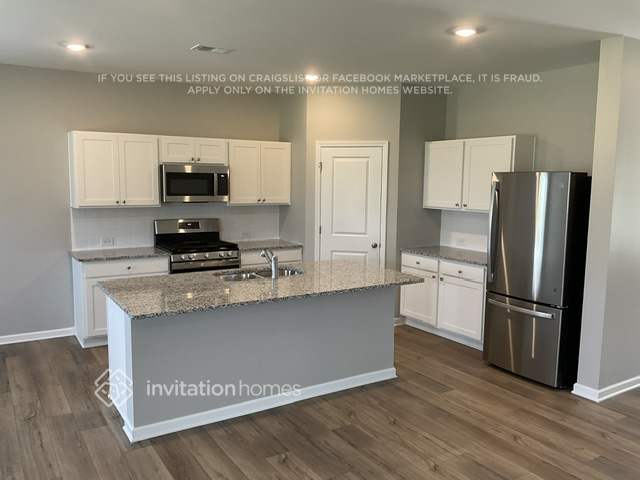 Building Photo - 2097 Boxwood Cir