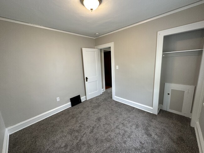 Building Photo - 2421 A Ave