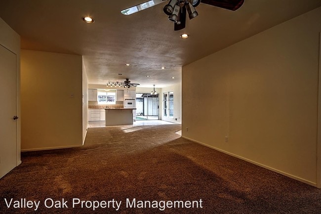 Building Photo - 3 br, 2 bath House - 208 State St