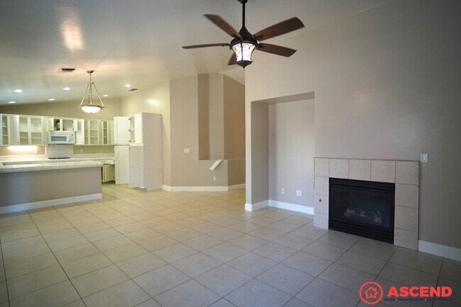 Foto del edificio - 12708 Beechfield Dr