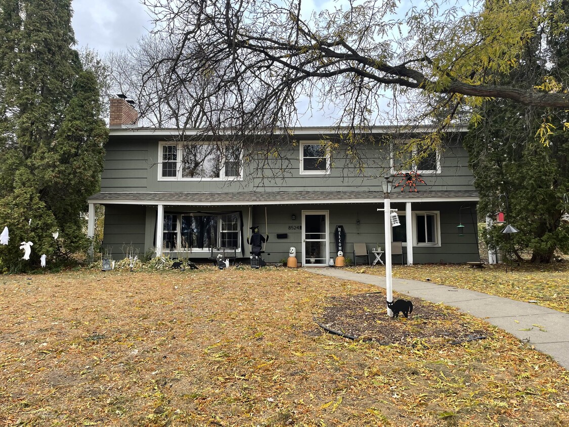 Primary Photo - 8524 Washburn Ave S