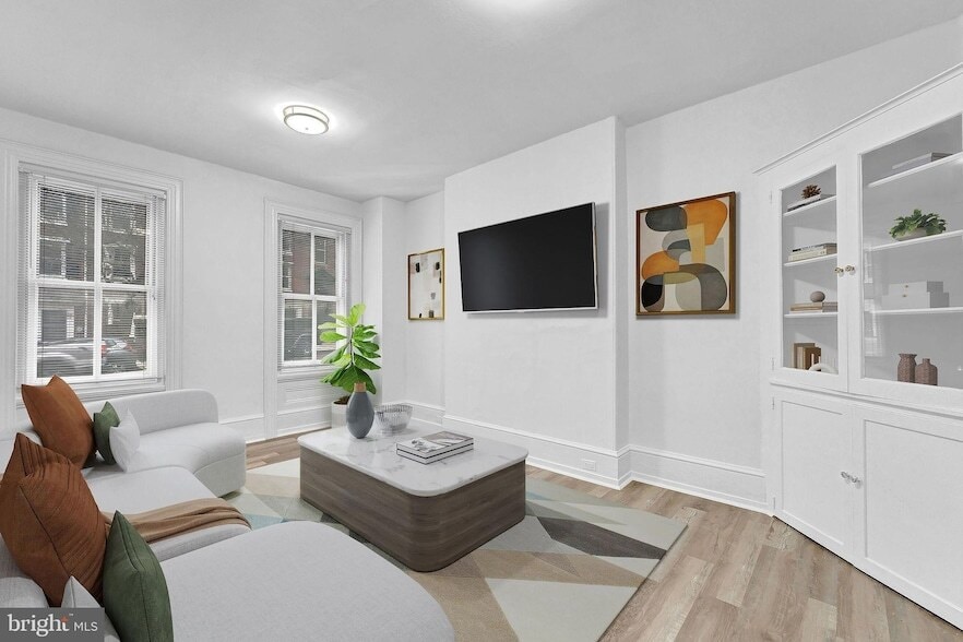 Photo - 28 W Airy Street Unit
