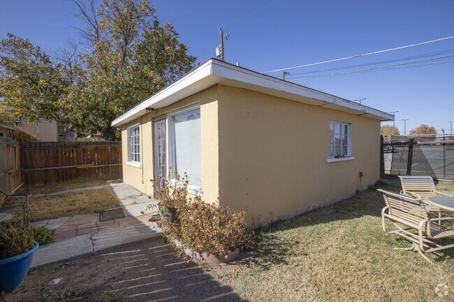 Building Photo - 200 W Lucero Ave