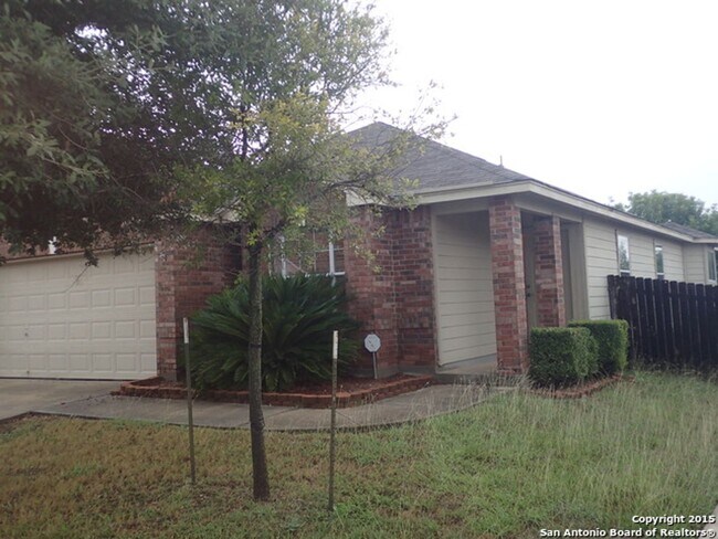 Building Photo - Tranquil One-Story Retreat with Open Conce...