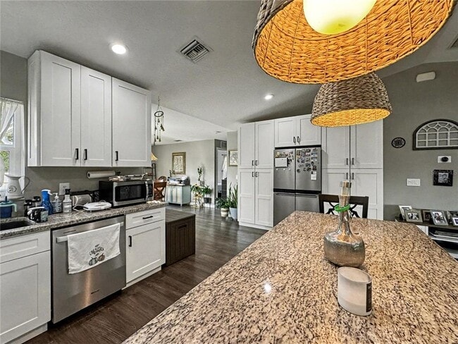 Building Photo - 1380 9th Ave