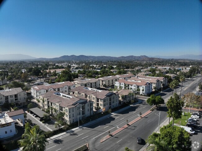 Exterior 3D - Lincoln Village Apartment Homes