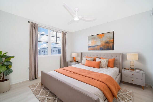 Foto del edificio - 5579 Millenia Park Blvd
