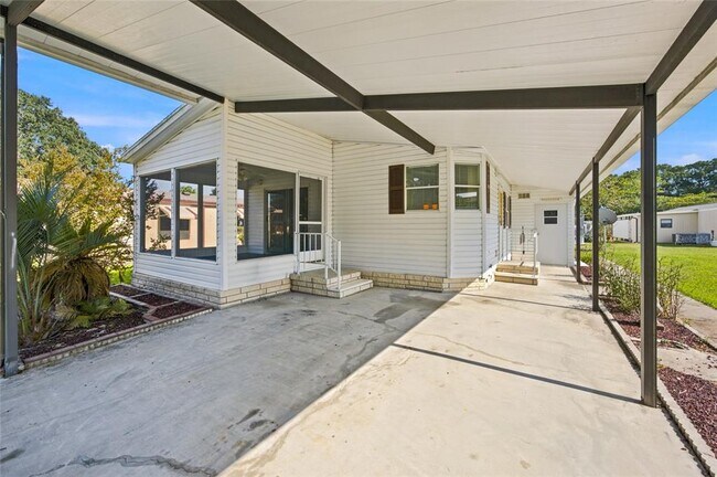 Foto del edificio - 8880 SW 27th Ave